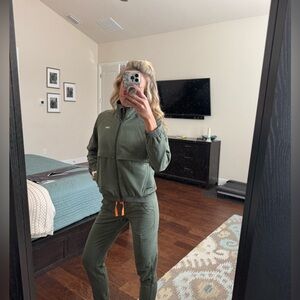 Figs Sydney Scrub Jacket